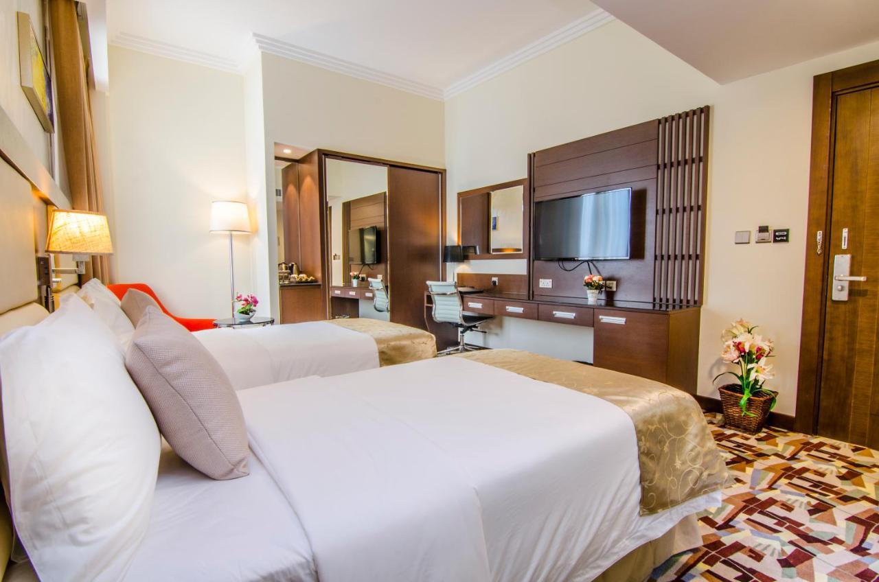 Al Murooj Grand Hotel Muscat Exteriör bild