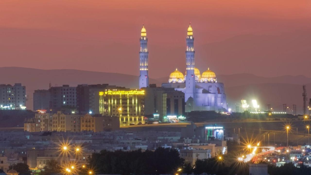 Al Murooj Grand Hotel Muscat Exteriör bild